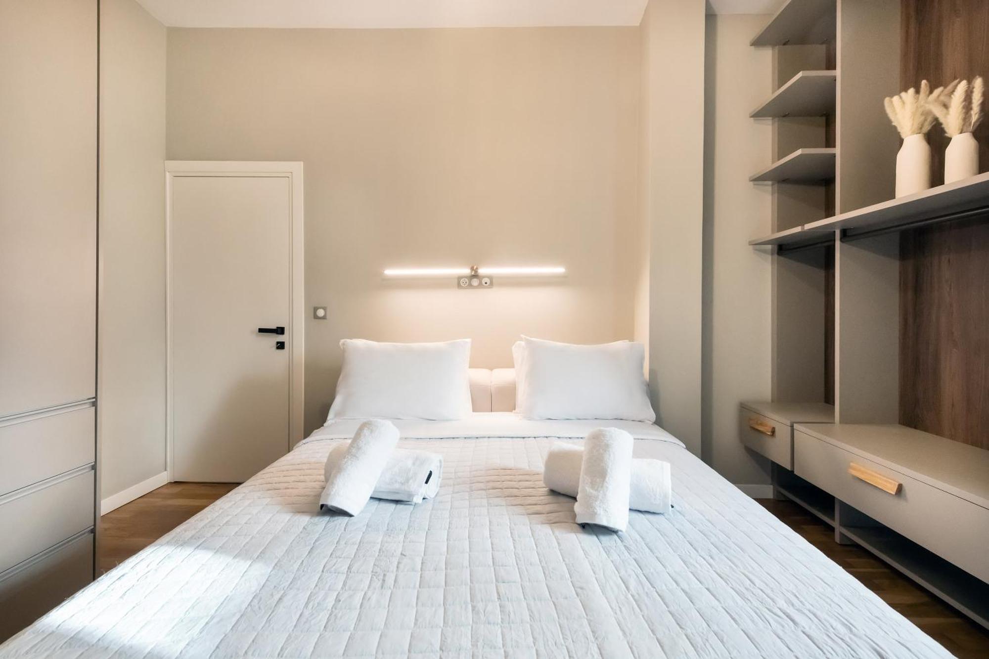 Iconic Salonica Suite Seafront Exterior photo