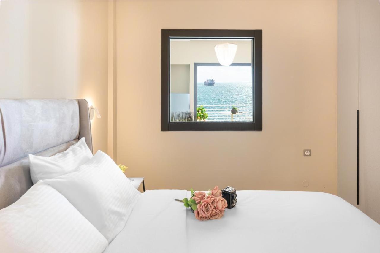 Iconic Salonica Suite Seafront Exterior photo